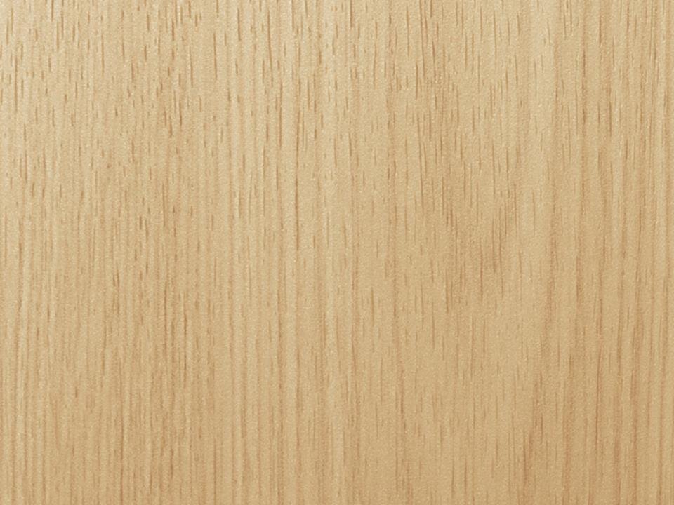 Stiligt - En ljus träyta med en slät struktur och synliga vertikala ådringar, perfekt för att ge varje Träkök en touch av skandinavisk elegans.