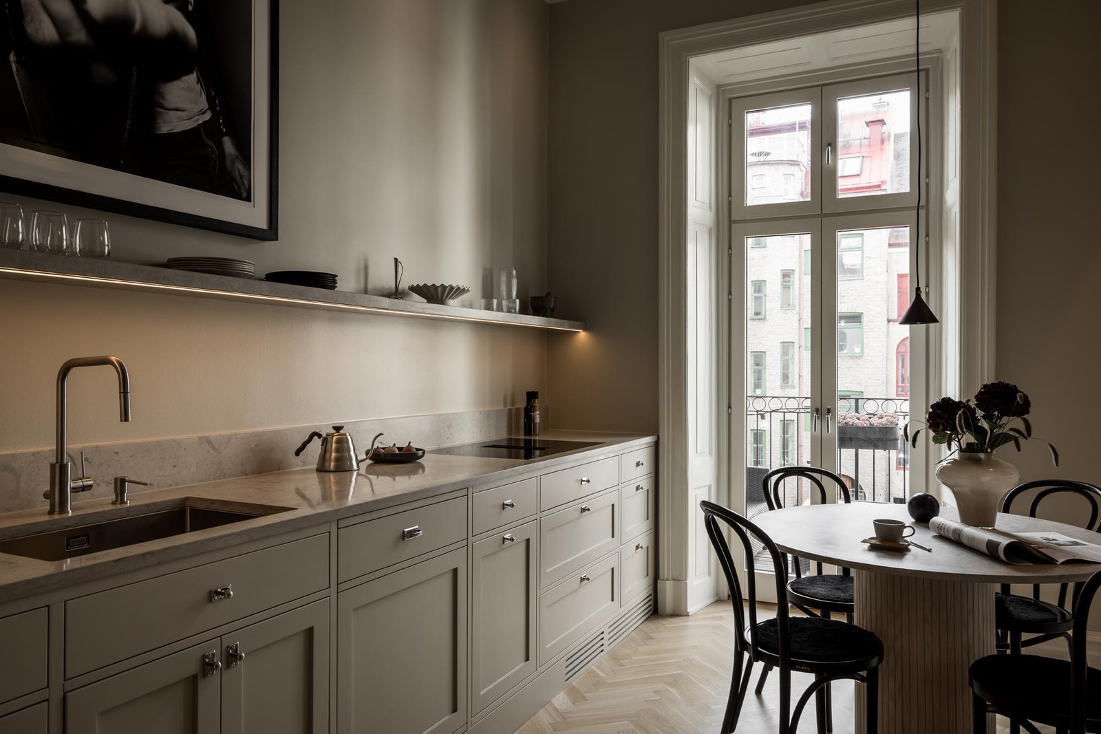 Ett-tidlost-shakerkok-Stiligt-Design-11.jpg